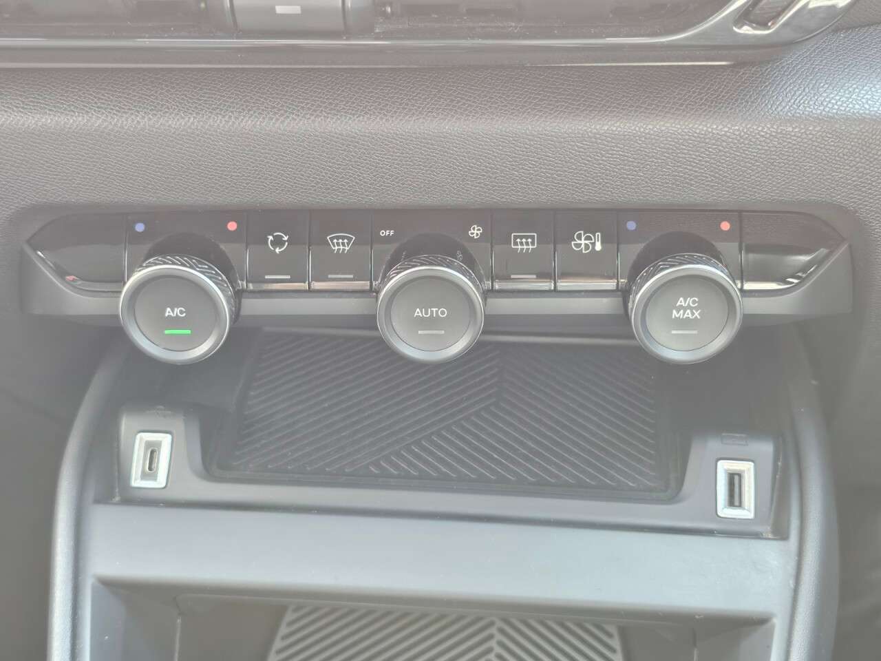 2022 CITROEN C4 2022 CITROEN C4