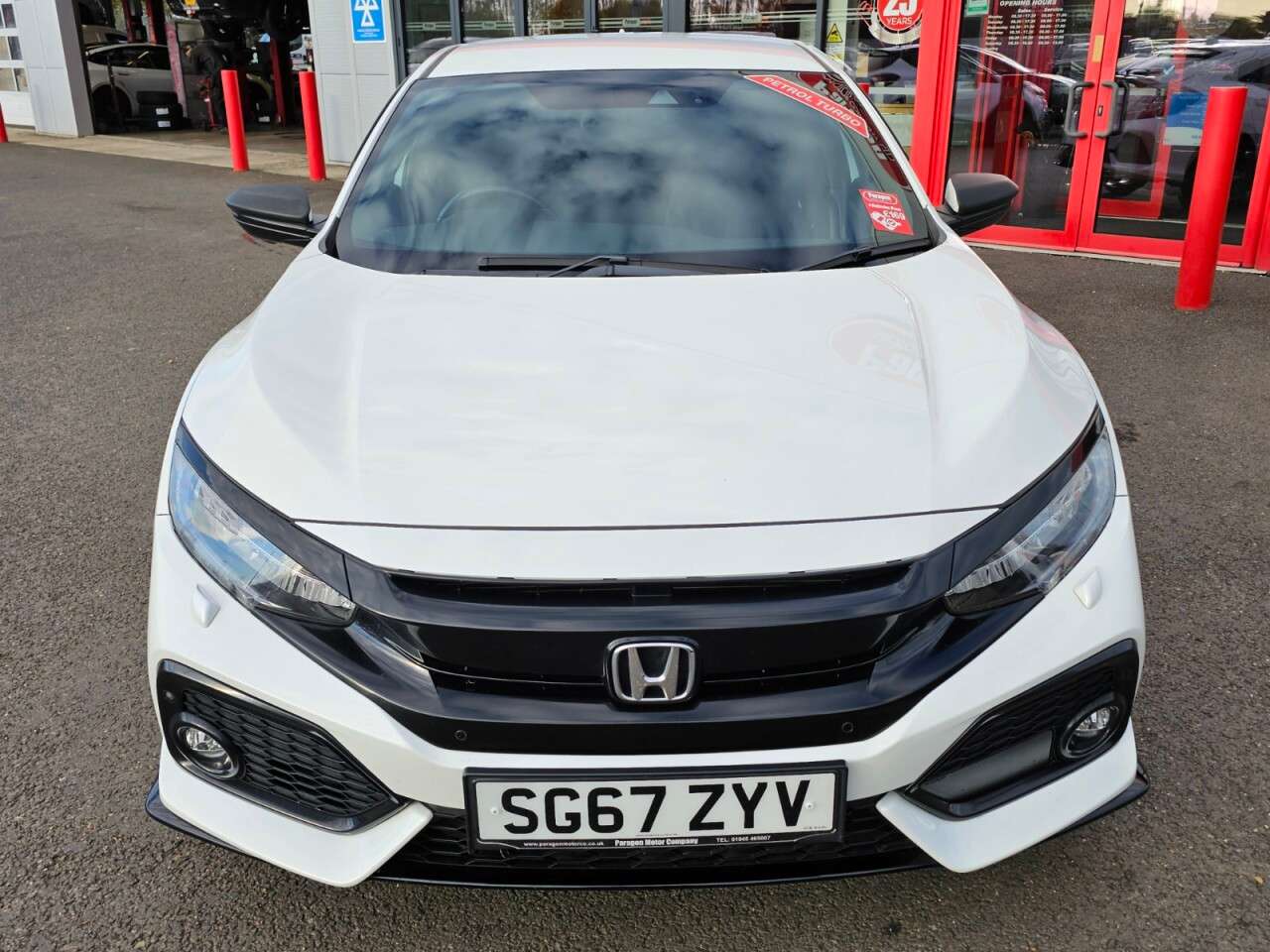 A 2017 HONDA CIVIC 1.5 VTEC Turbo Sport Hatchback 5dr Petrol Manual Euro 6 (s/s) (182 ps) A 2017 HONDA CIVIC 1.5 VTEC Turbo Sport Hatchback 5dr Petrol Manual Euro 6 (s/s) (182 ps)