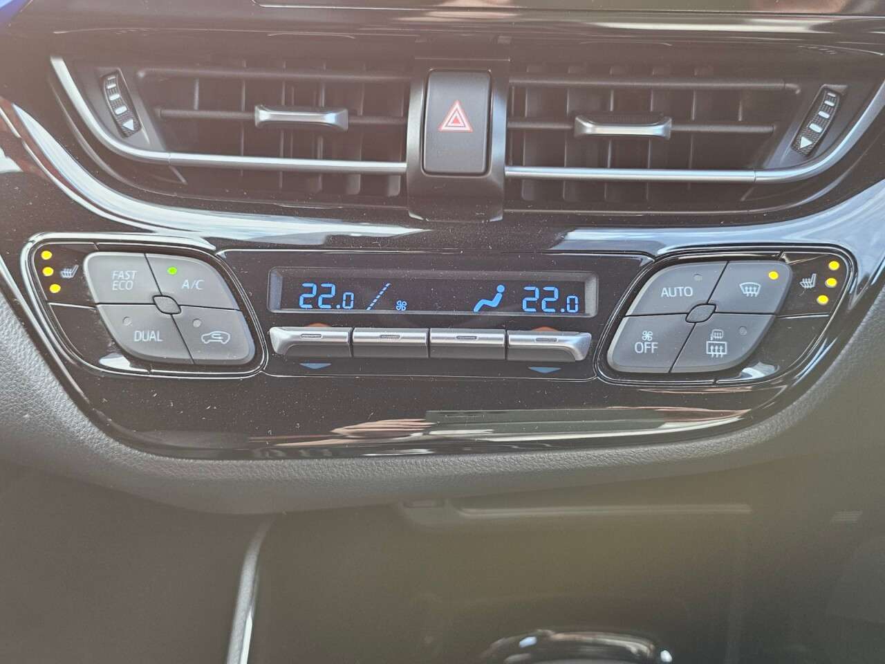 2018 TOYOTA C-HR 2018 TOYOTA C-HR