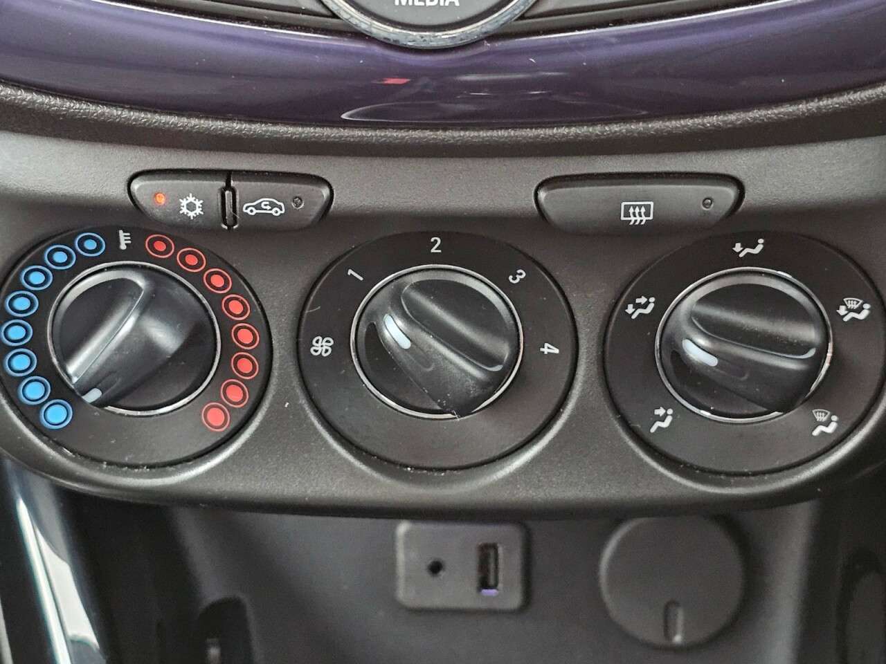 2013 VAUXHALL ADAM 2013 VAUXHALL ADAM