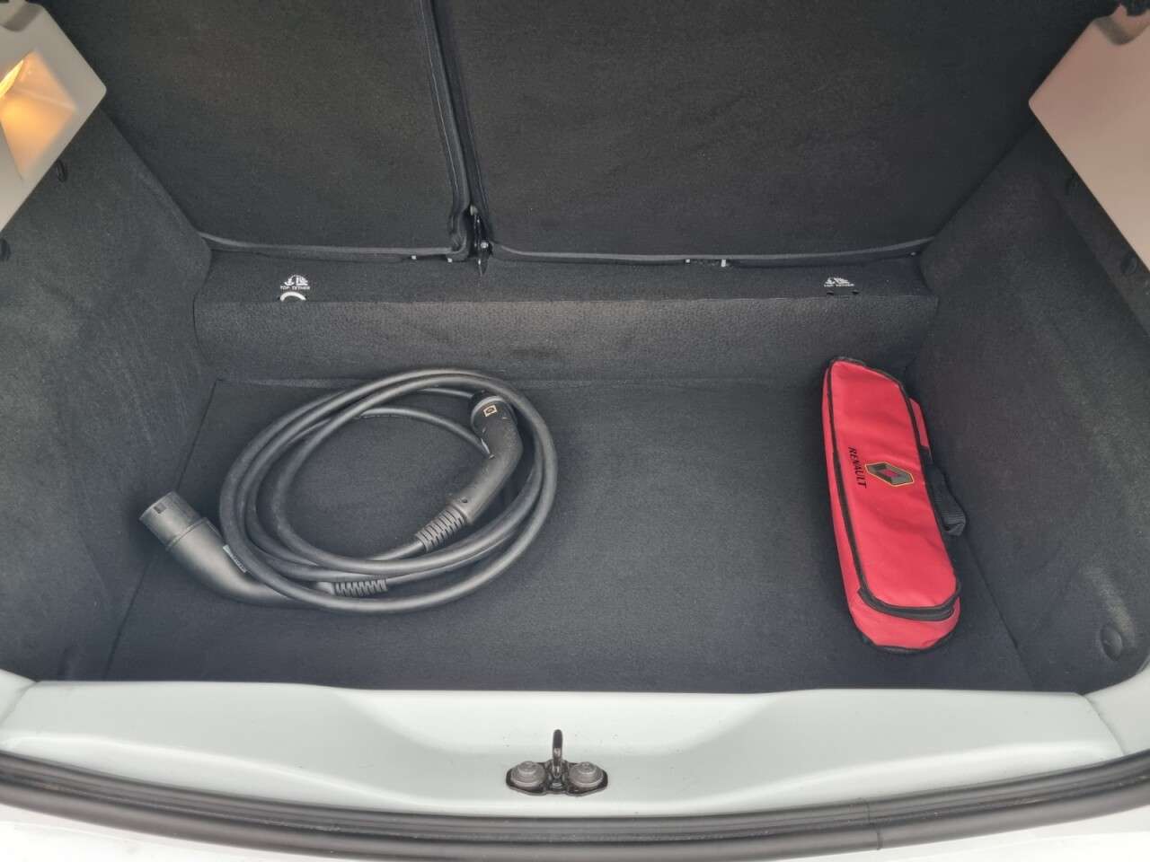 2021 RENAULT ZOE 2021 RENAULT ZOE