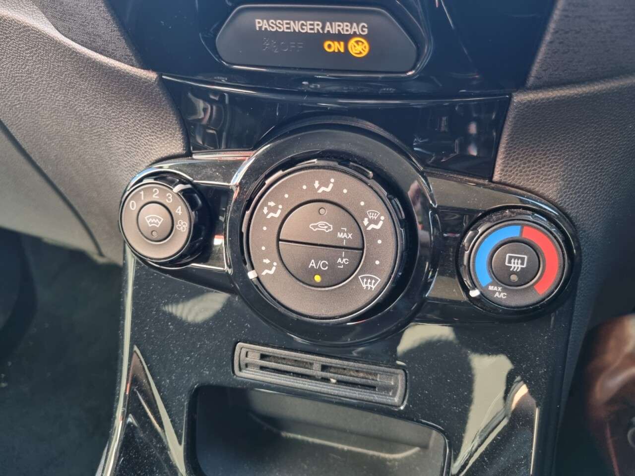 2016 FORD FIESTA 2016 FORD FIESTA