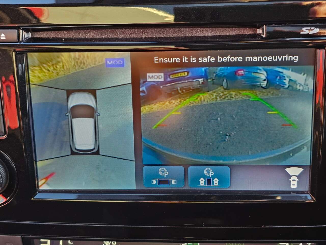 A 2018 NISSAN QASHQAI 1.3 DIG-T N-Connecta SUV 5dr Petrol Manual Euro 6 (s/s) (140 ps) A 2018 NISSAN QASHQAI 1.3 DIG-T N-Connecta SUV 5dr Petrol Manual Euro 6 (s/s) (140 ps)