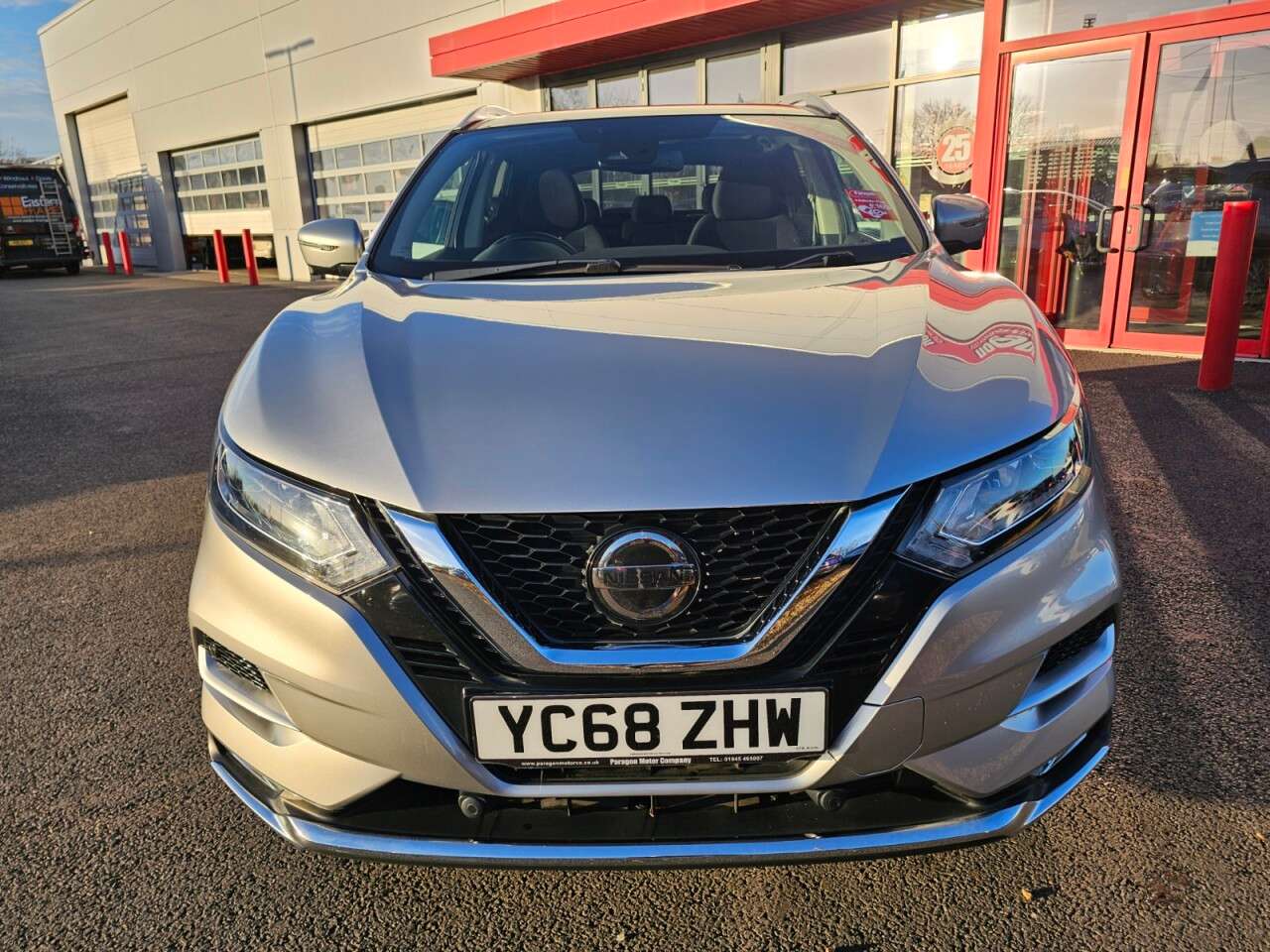 A 2018 NISSAN QASHQAI 1.3 DIG-T N-Connecta SUV 5dr Petrol Manual Euro 6 (s/s) (140 ps) A 2018 NISSAN QASHQAI 1.3 DIG-T N-Connecta SUV 5dr Petrol Manual Euro 6 (s/s) (140 ps)