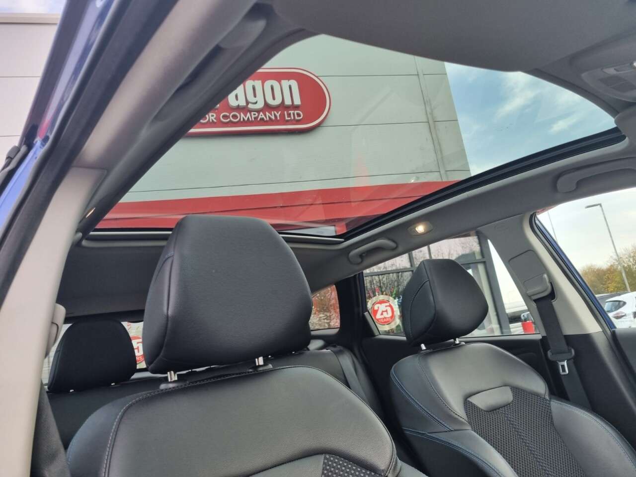 A 2019 RENAULT KADJAR 1.3 TCe S Edition SUV 5dr Petrol Manual Euro 6 (s/s) (160 ps) A 2019 RENAULT KADJAR 1.3 TCe S Edition SUV 5dr Petrol Manual Euro 6 (s/s) (160 ps)