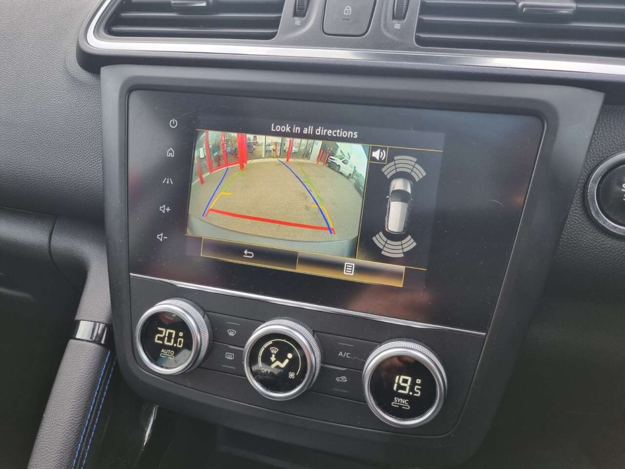 A 2019 RENAULT KADJAR 1.3 TCe S Edition SUV 5dr Petrol Manual Euro 6 (s/s) (160 ps) A 2019 RENAULT KADJAR 1.3 TCe S Edition SUV 5dr Petrol Manual Euro 6 (s/s) (160 ps)