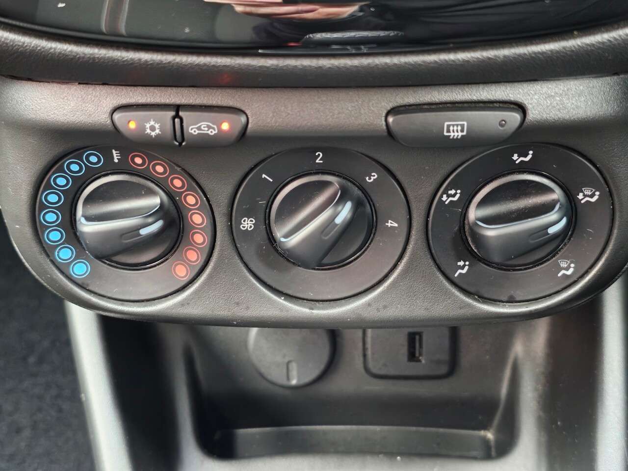 2018 VAUXHALL CORSA 2018 VAUXHALL CORSA