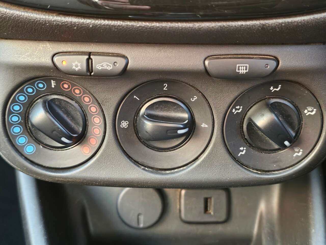 2016 VAUXHALL CORSA 2016 VAUXHALL CORSA