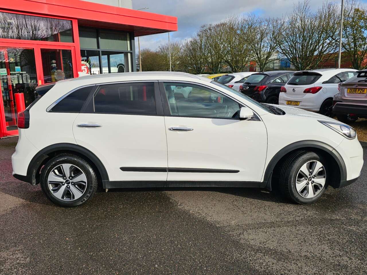 2016 KIA NIRO 2016 KIA NIRO