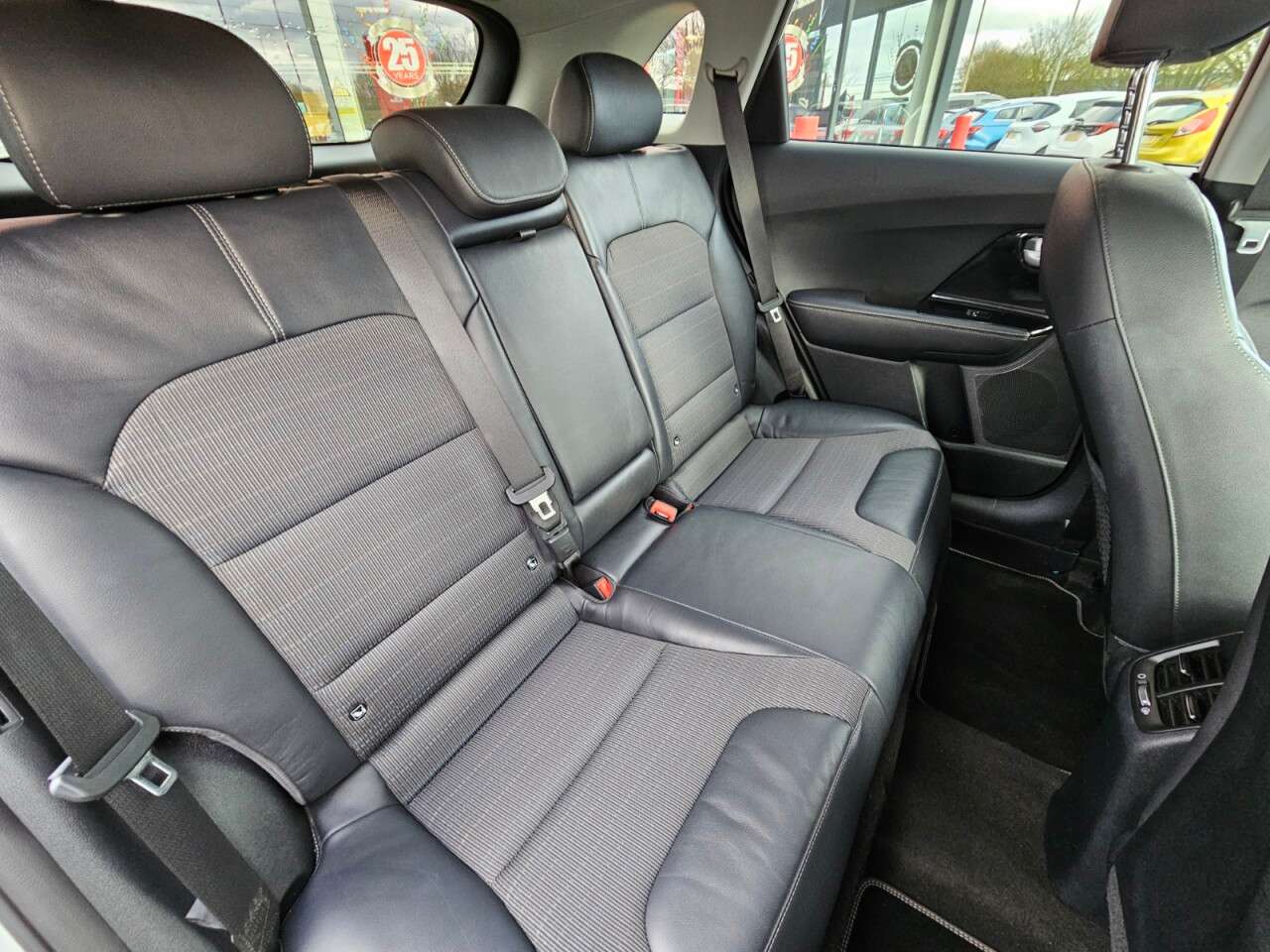 2016 KIA NIRO 2016 KIA NIRO