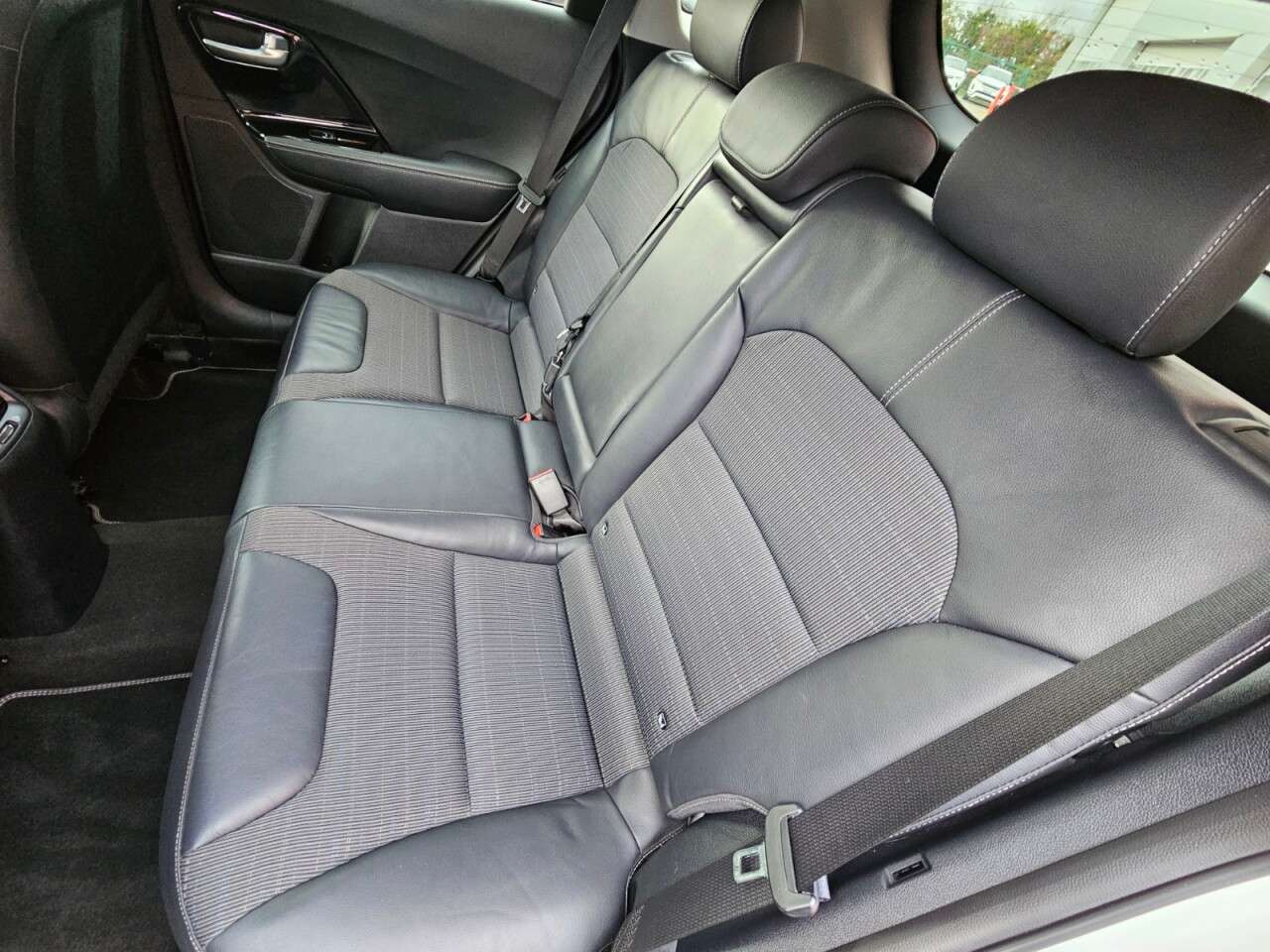 2016 KIA NIRO 2016 KIA NIRO