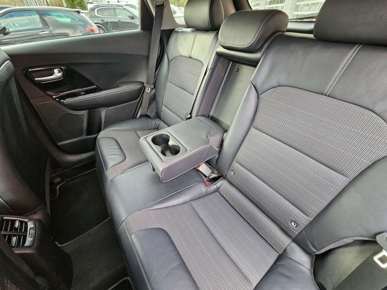 2016 KIA NIRO 2016 KIA NIRO