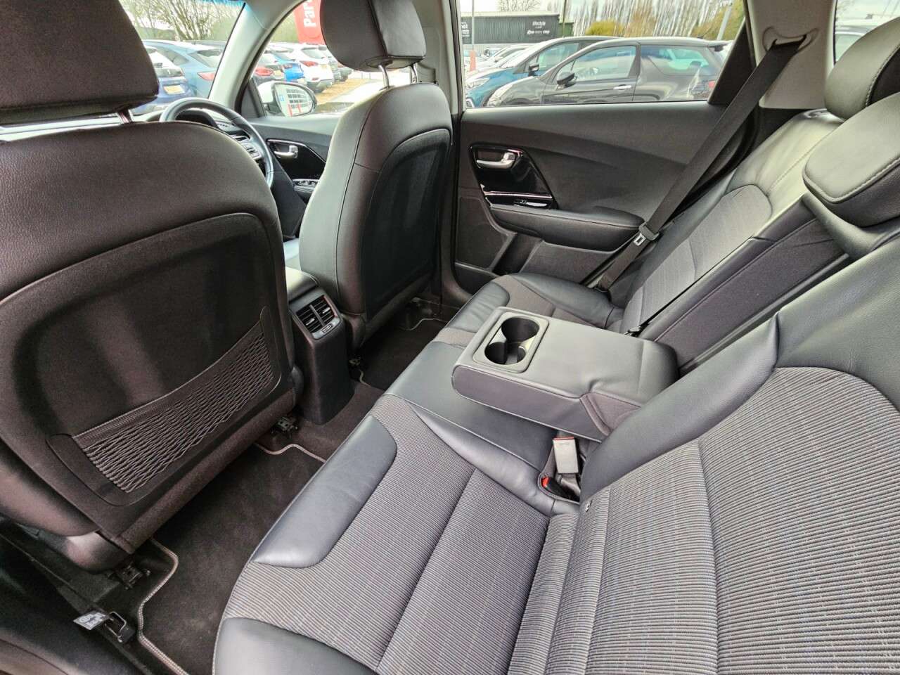 2016 KIA NIRO 2016 KIA NIRO