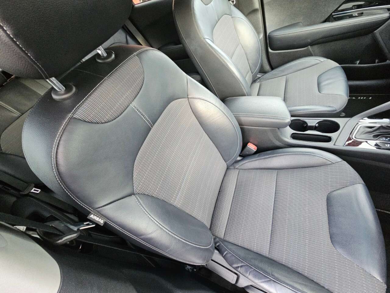 2016 KIA NIRO 2016 KIA NIRO