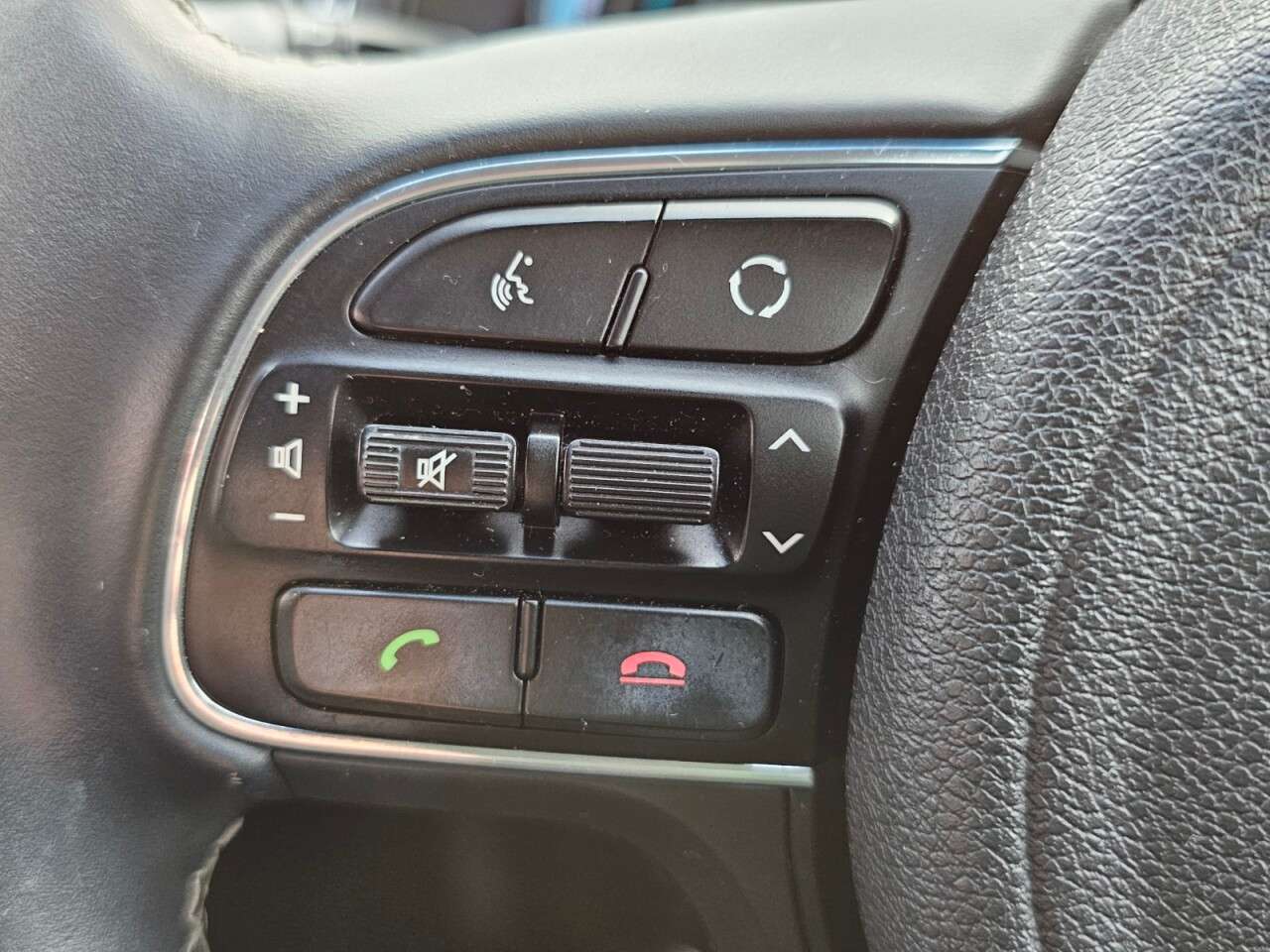 2016 KIA NIRO 2016 KIA NIRO