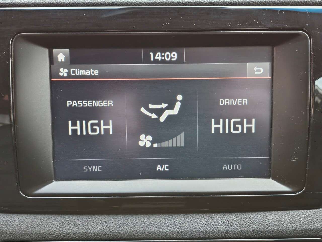 2016 KIA NIRO 2016 KIA NIRO