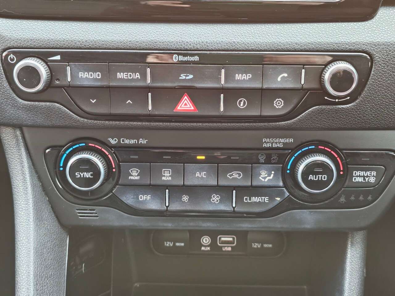 2016 KIA NIRO 2016 KIA NIRO