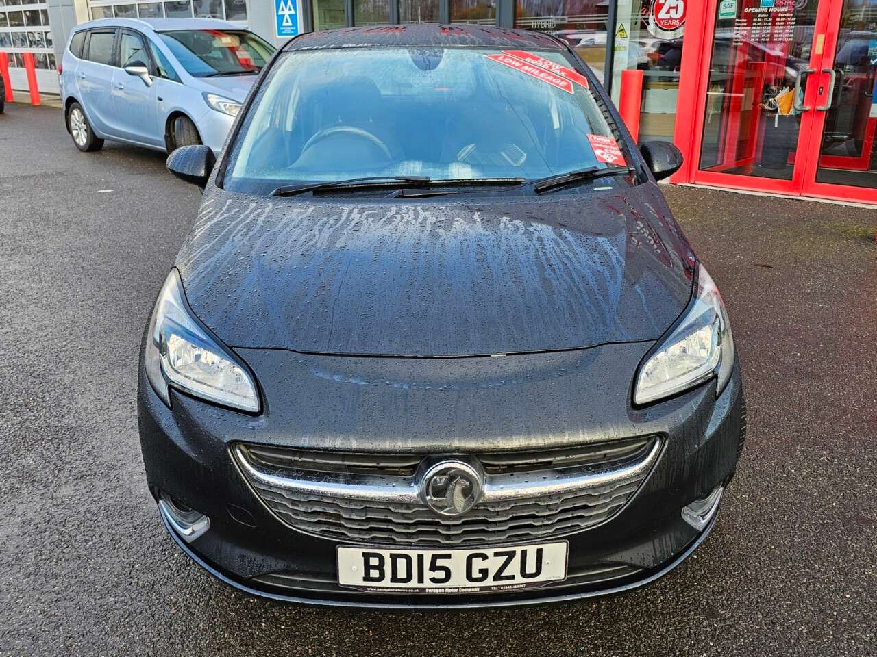 A 2015 VAUXHALL CORSA 1.4i ecoFLEX SRi Hatchback 3dr Petrol Manual Euro 6 (90 ps) A 2015 VAUXHALL CORSA 1.4i ecoFLEX SRi Hatchback 3dr Petrol Manual Euro 6 (90 ps)