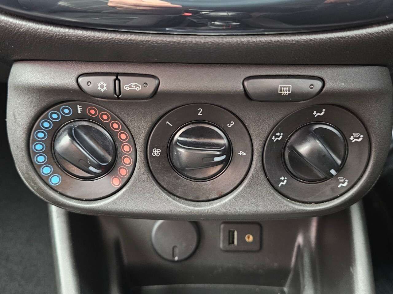 2015 VAUXHALL CORSA 2015 VAUXHALL CORSA