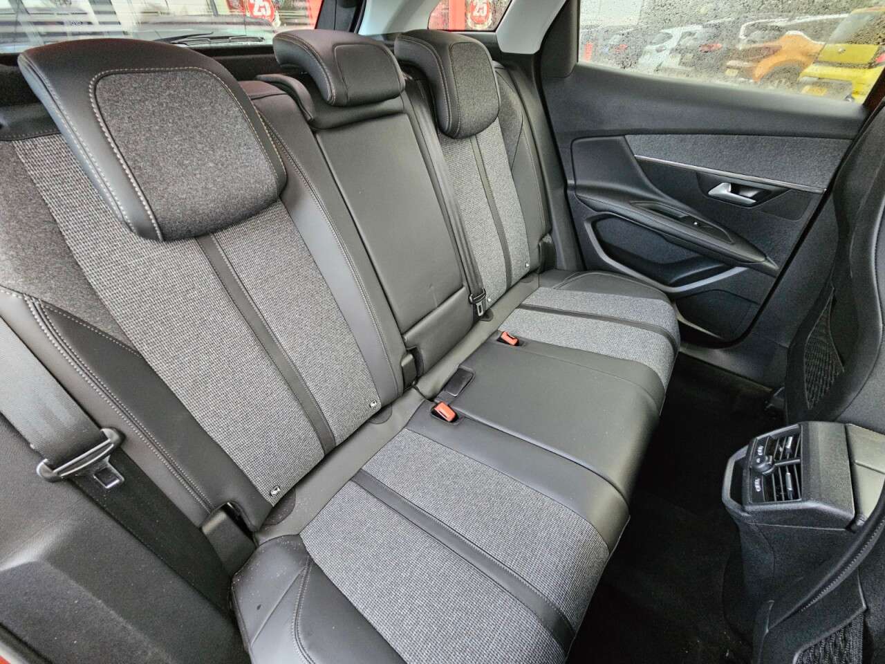 2017 PEUGEOT 3008 2017 PEUGEOT 3008