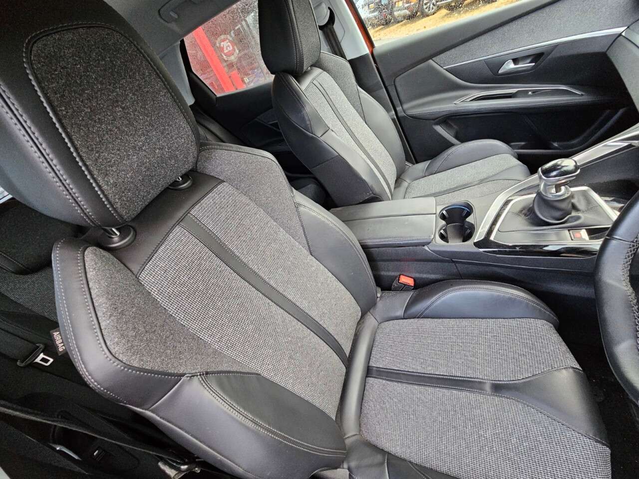 2017 PEUGEOT 3008 2017 PEUGEOT 3008