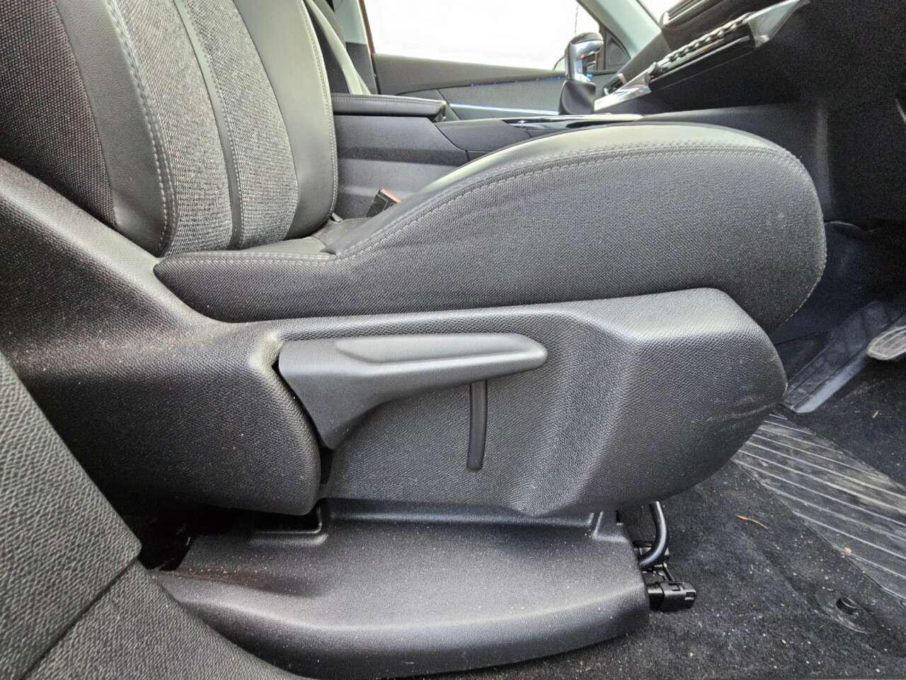 2017 PEUGEOT 3008 2017 PEUGEOT 3008