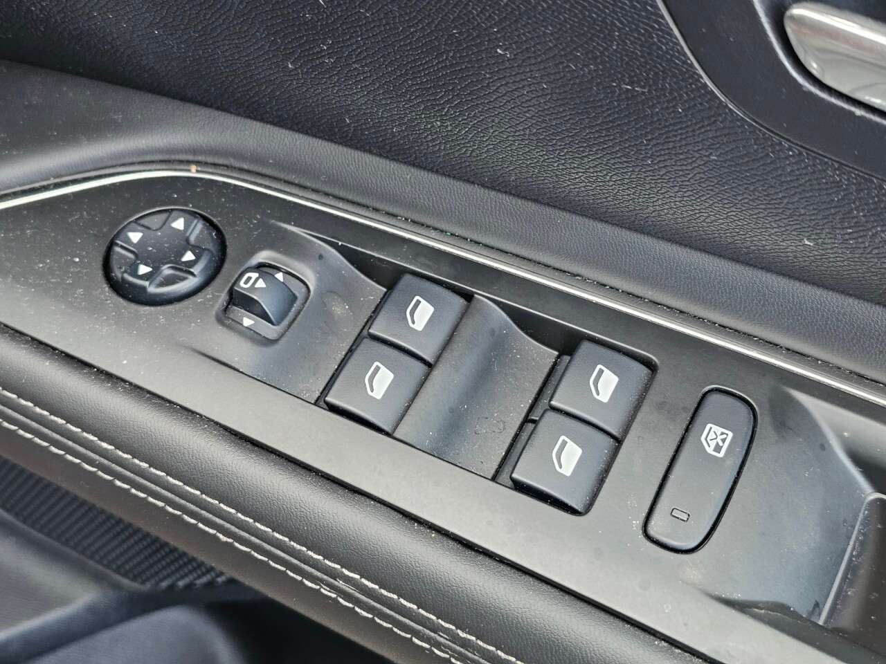 2017 PEUGEOT 3008 2017 PEUGEOT 3008