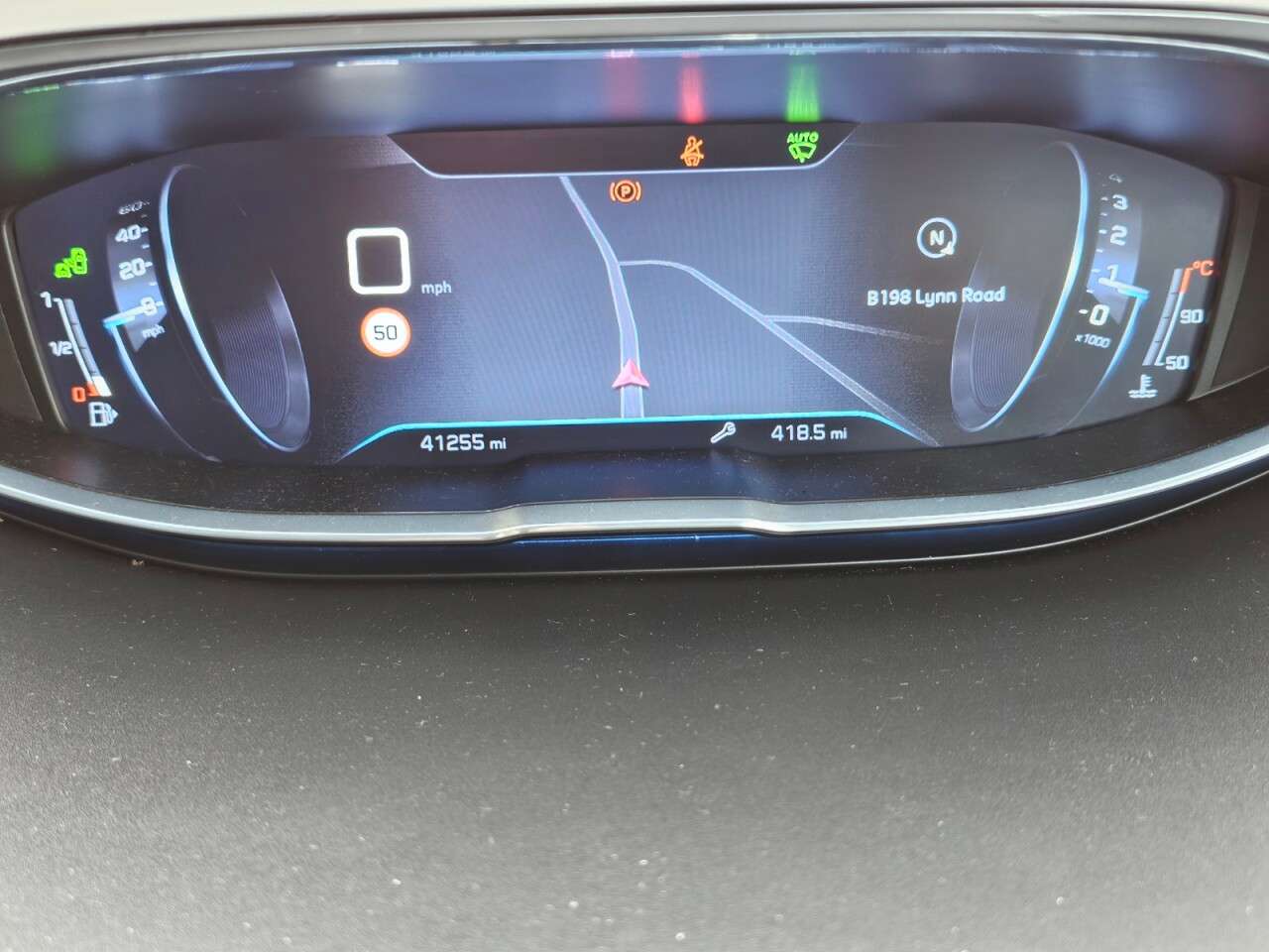 2017 PEUGEOT 3008 2017 PEUGEOT 3008