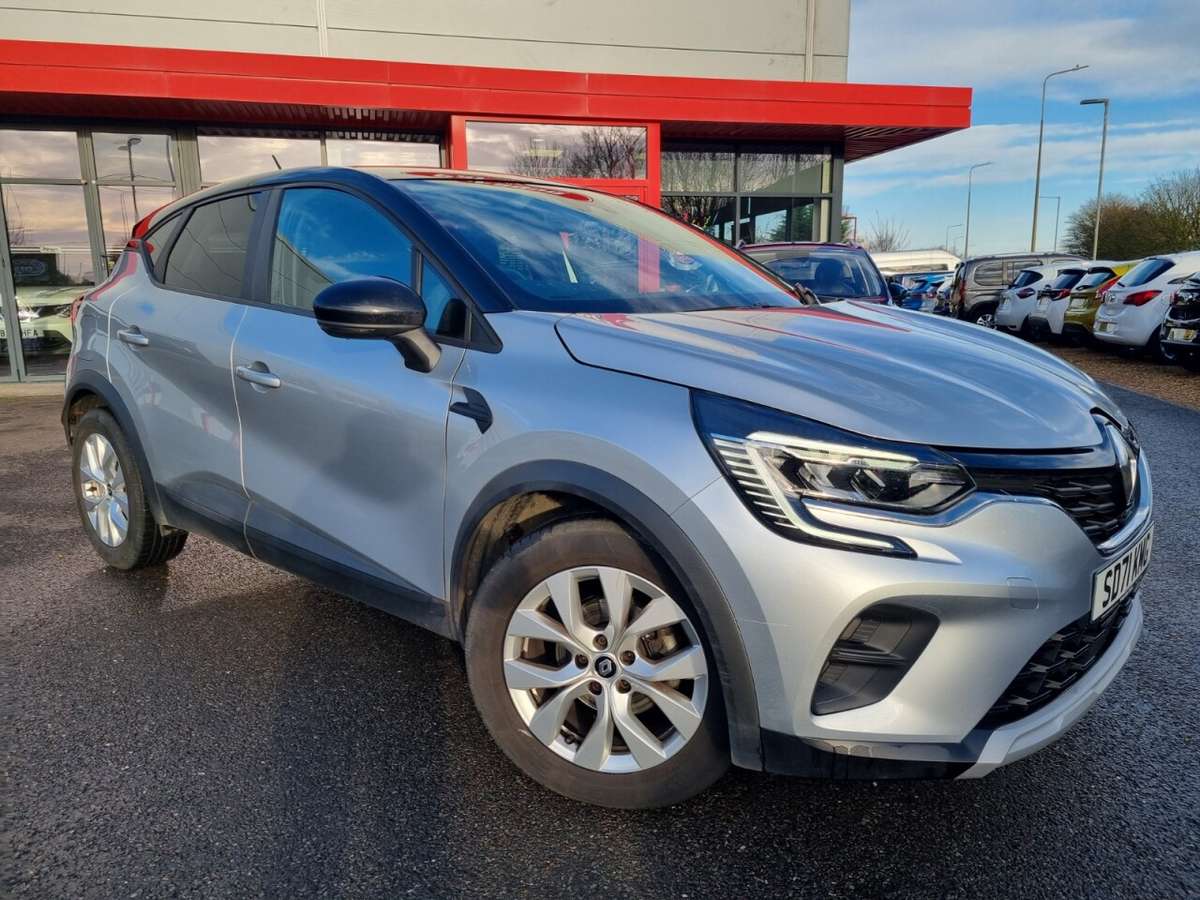 Check out this Renault Captur 2021 Petrol Manual