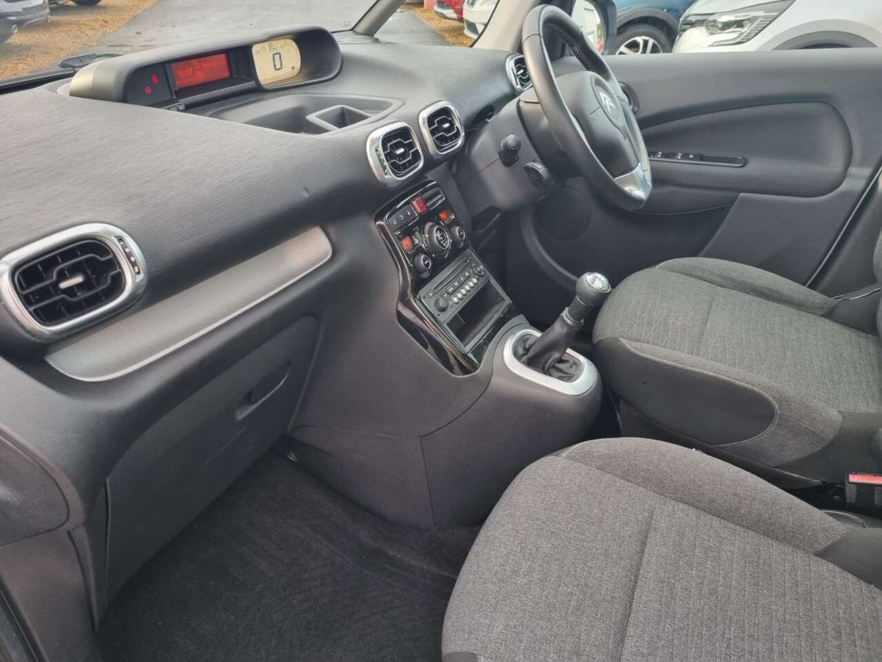 2017 CITROEN C3 PICASSO 2017 CITROEN C3 PICASSO