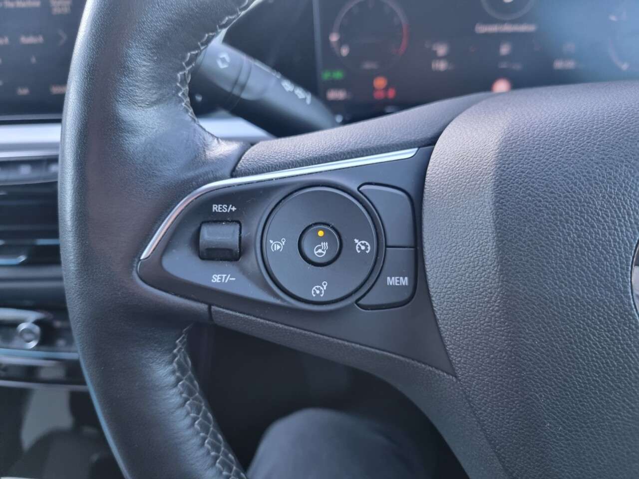 A 2024 VAUXHALL GRANDLAND 1.2 Turbo Ultimate SUV 5dr Petrol Manual Euro 6 (s/s) (130 ps) A 2024 VAUXHALL GRANDLAND 1.2 Turbo Ultimate SUV 5dr Petrol Manual Euro 6 (s/s) (130 ps)