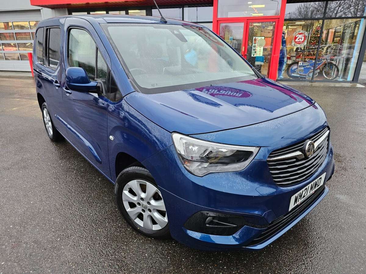 Check out this Vauxhall Combo Life 2021 Diesel Manual