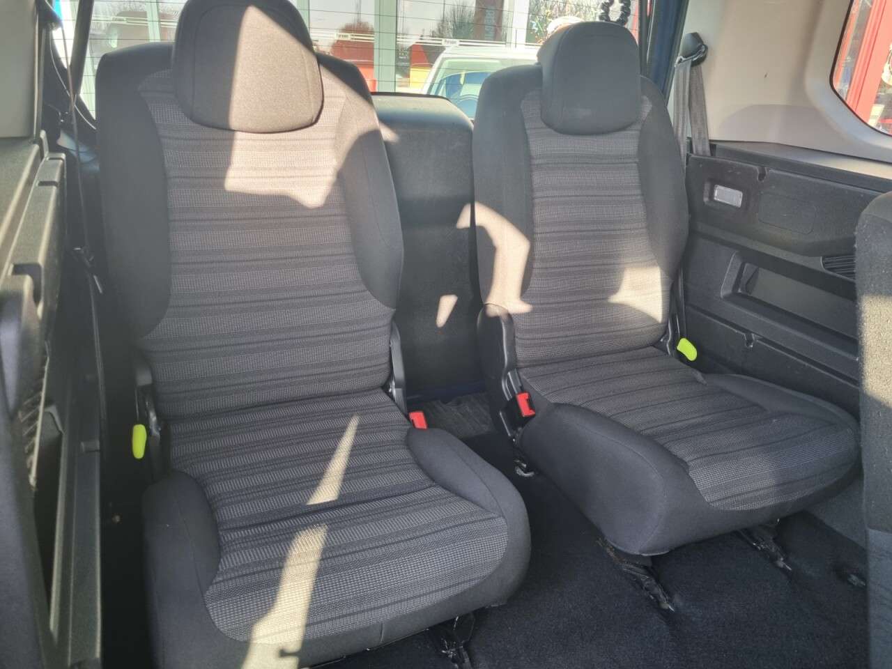 A 2021 VAUXHALL COMBO LIFE 1.5 Turbo D SE MPV 5dr Diesel Manual Euro 6 (s/s) (7 Seat) (100 ps) A 2021 VAUXHALL COMBO LIFE 1.5 Turbo D SE MPV 5dr Diesel Manual Euro 6 (s/s) (7 Seat) (100 ps)