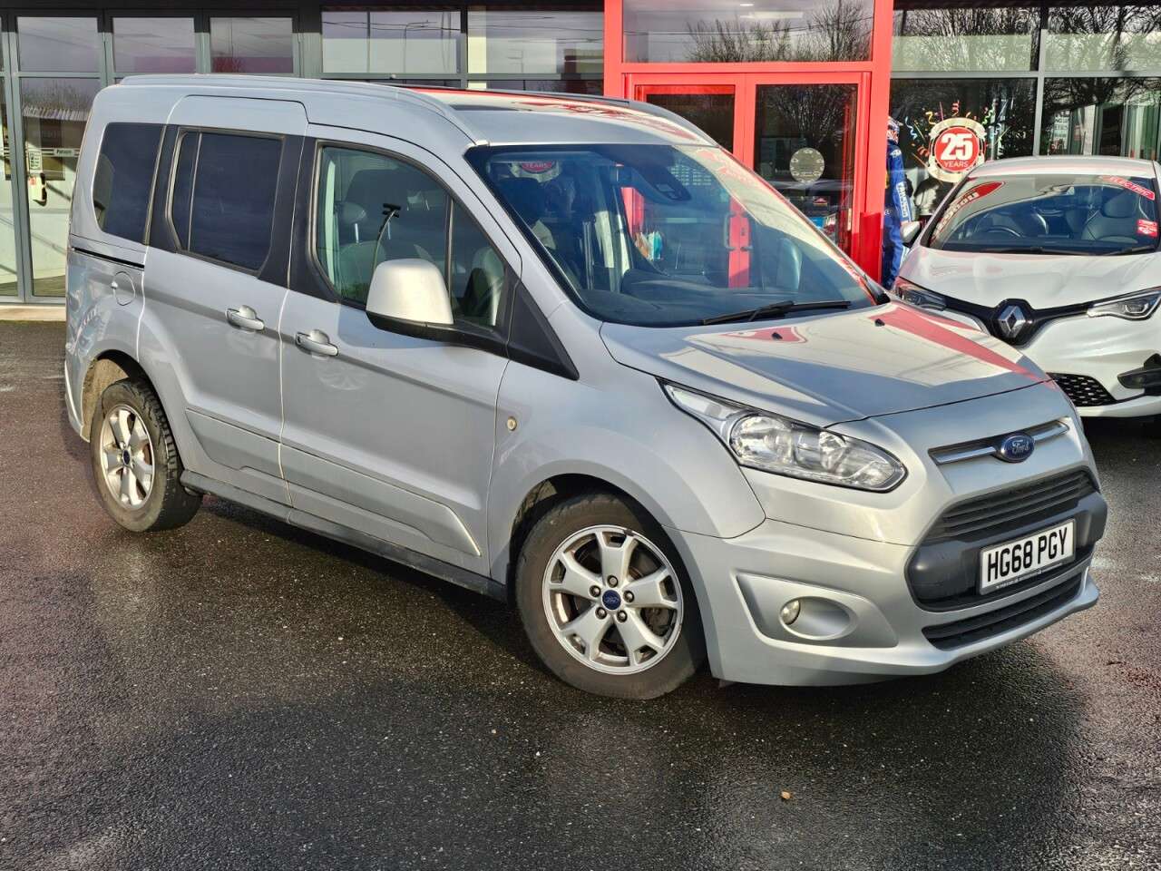 A 2019 FORD TOURNEO CONNECT 1.5 TDCi Titanium MPV 5dr Diesel Powershift Euro 6 (s/s) (120 ps) A 2019 FORD TOURNEO CONNECT 1.5 TDCi Titanium MPV 5dr Diesel Powershift Euro 6 (s/s) (120 ps)