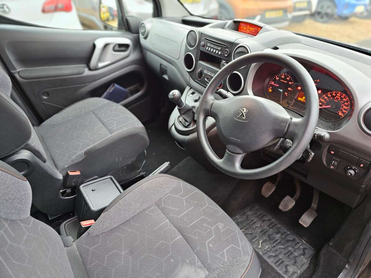 2018 PEUGEOT PARTNER TEPEE 2018 PEUGEOT PARTNER TEPEE