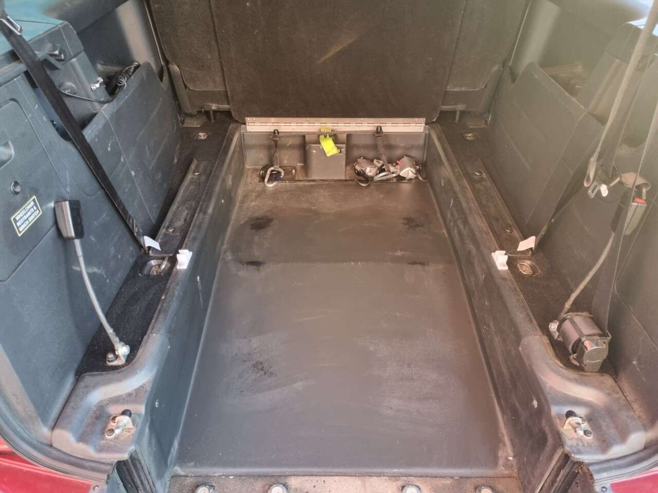 A 2018 VOLKSWAGEN CADDY MAXI LIFE 2.0 TDI BlueMotion Tech MPV 5dr Diesel DSG Euro 6 (s/s) (102 ps) A 2018 VOLKSWAGEN CADDY MAXI LIFE 2.0 TDI BlueMotion Tech MPV 5dr Diesel DSG Euro 6 (s/s) (102 ps)