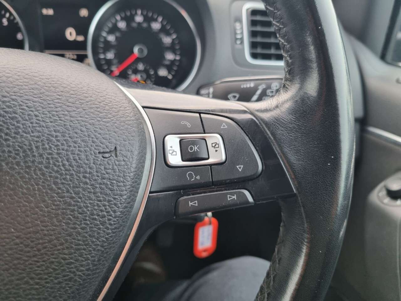 2017 VOLKSWAGEN POLO 2017 VOLKSWAGEN POLO