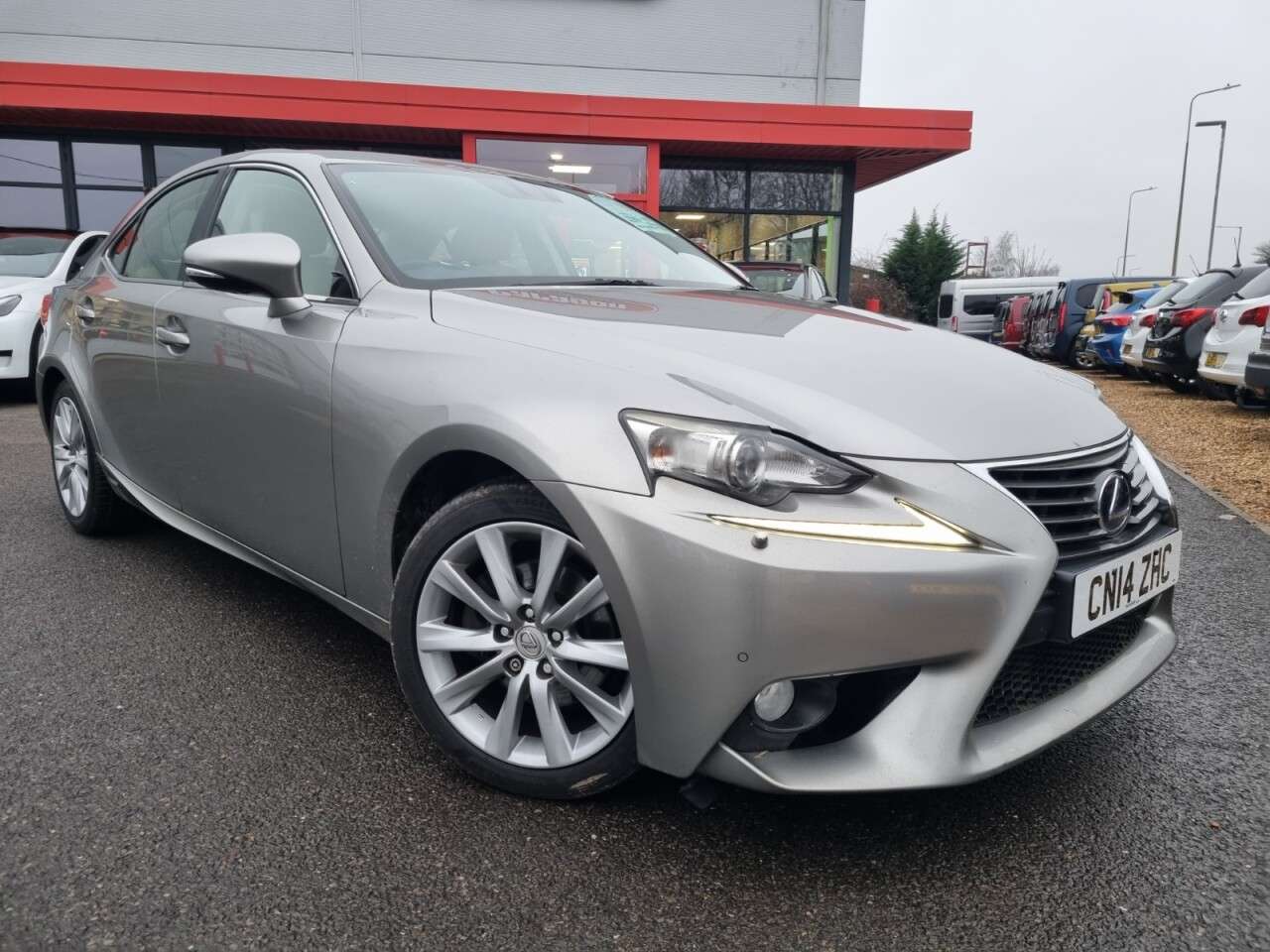 A 2014 LEXUS IS 2.5 300h Luxury Saloon 4dr Petrol Hybrid E-CVT Euro 5 (s/s) (223 ps) A 2014 LEXUS IS 2.5 300h Luxury Saloon 4dr Petrol Hybrid E-CVT Euro 5 (s/s) (223 ps)