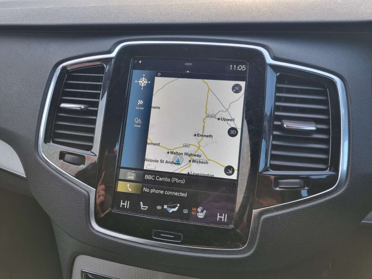 A 2017 VOLVO XC90 2.0 D5 PowerPulse R-Design SUV 5dr Diesel Auto 4WD Euro 6 (s/s) (235 ps) A 2017 VOLVO XC90 2.0 D5 PowerPulse R-Design SUV 5dr Diesel Auto 4WD Euro 6 (s/s) (235 ps)