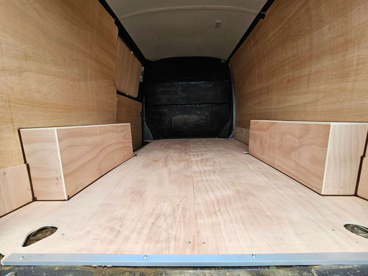 A 2021 VOLKSWAGEN TRANSPORTER 2.0 TDI T28 Startline Panel Van 5dr Diesel Manual FWD SWB Euro 6 (s/s) (110 A 2021 VOLKSWAGEN TRANSPORTER 2.0 TDI T28 Startline Panel Van 5dr Diesel Manual FWD SWB Euro 6 (s/s) (110