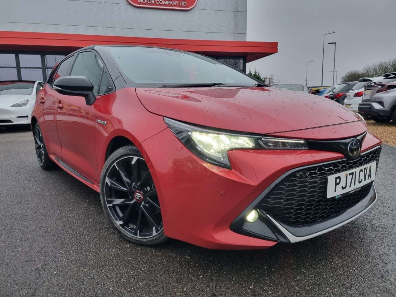 A 2021 TOYOTA COROLLA 1.8 VVT-h GPF GR SPORT Hatchback 5dr Petrol Hybrid CVT Euro 6 (s/s) (122 ps A 2021 TOYOTA COROLLA 1.8 VVT-h GPF GR SPORT Hatchback 5dr Petrol Hybrid CVT Euro 6 (s/s) (122 ps