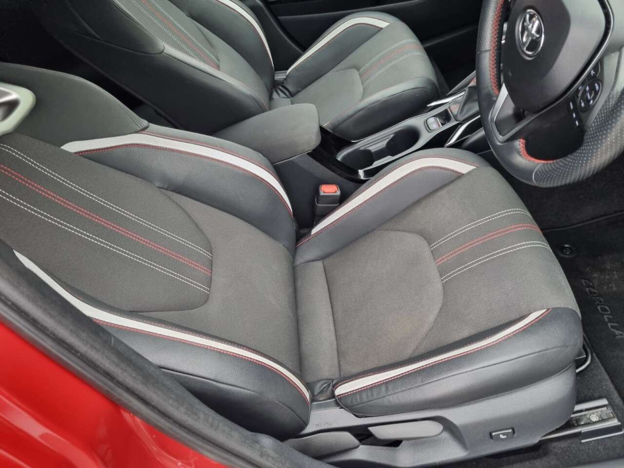 2021 TOYOTA COROLLA 2021 TOYOTA COROLLA