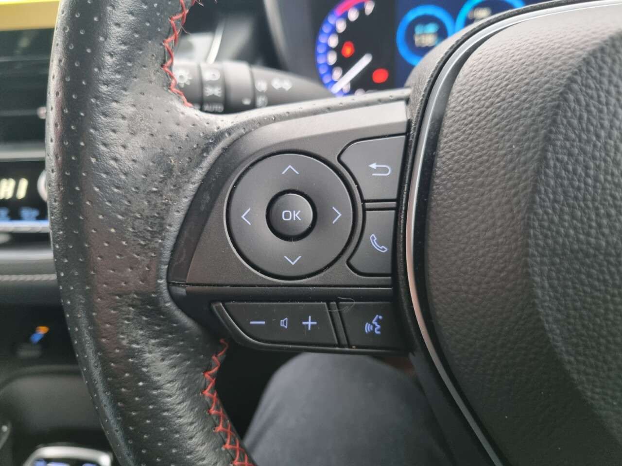 2021 TOYOTA COROLLA 2021 TOYOTA COROLLA