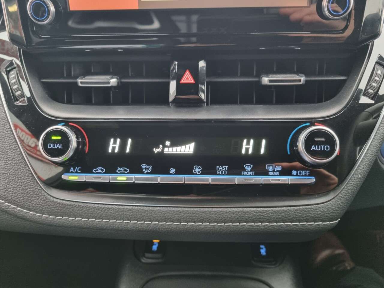 2021 TOYOTA COROLLA 2021 TOYOTA COROLLA