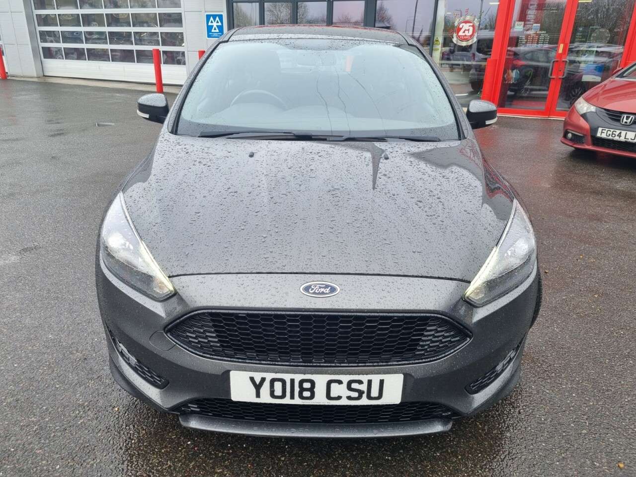 A 2018 FORD FOCUS 1.0T EcoBoost ST-Line Hatchback 5dr Petrol Manual Euro 6 (s/s) (140 ps) A 2018 FORD FOCUS 1.0T EcoBoost ST-Line Hatchback 5dr Petrol Manual Euro 6 (s/s) (140 ps)