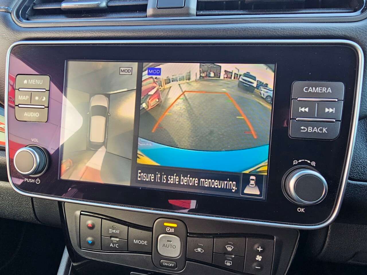 A 2021 NISSAN LEAF 62kWh e+ Tekna Hatchback 5dr Electric Auto (217 ps) A 2021 NISSAN LEAF 62kWh e+ Tekna Hatchback 5dr Electric Auto (217 ps)