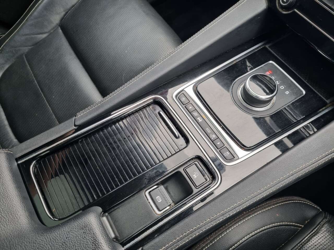 2020 JAGUAR F-PACE 2020 JAGUAR F-PACE