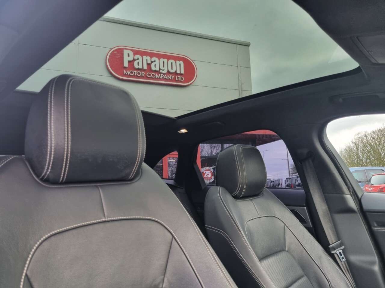 A 2020 JAGUAR F-PACE 2.0 D180 Chequered Flag SUV 5dr Diesel Auto AWD Euro 6 (s/s) (180 ps) A 2020 JAGUAR F-PACE 2.0 D180 Chequered Flag SUV 5dr Diesel Auto AWD Euro 6 (s/s) (180 ps)