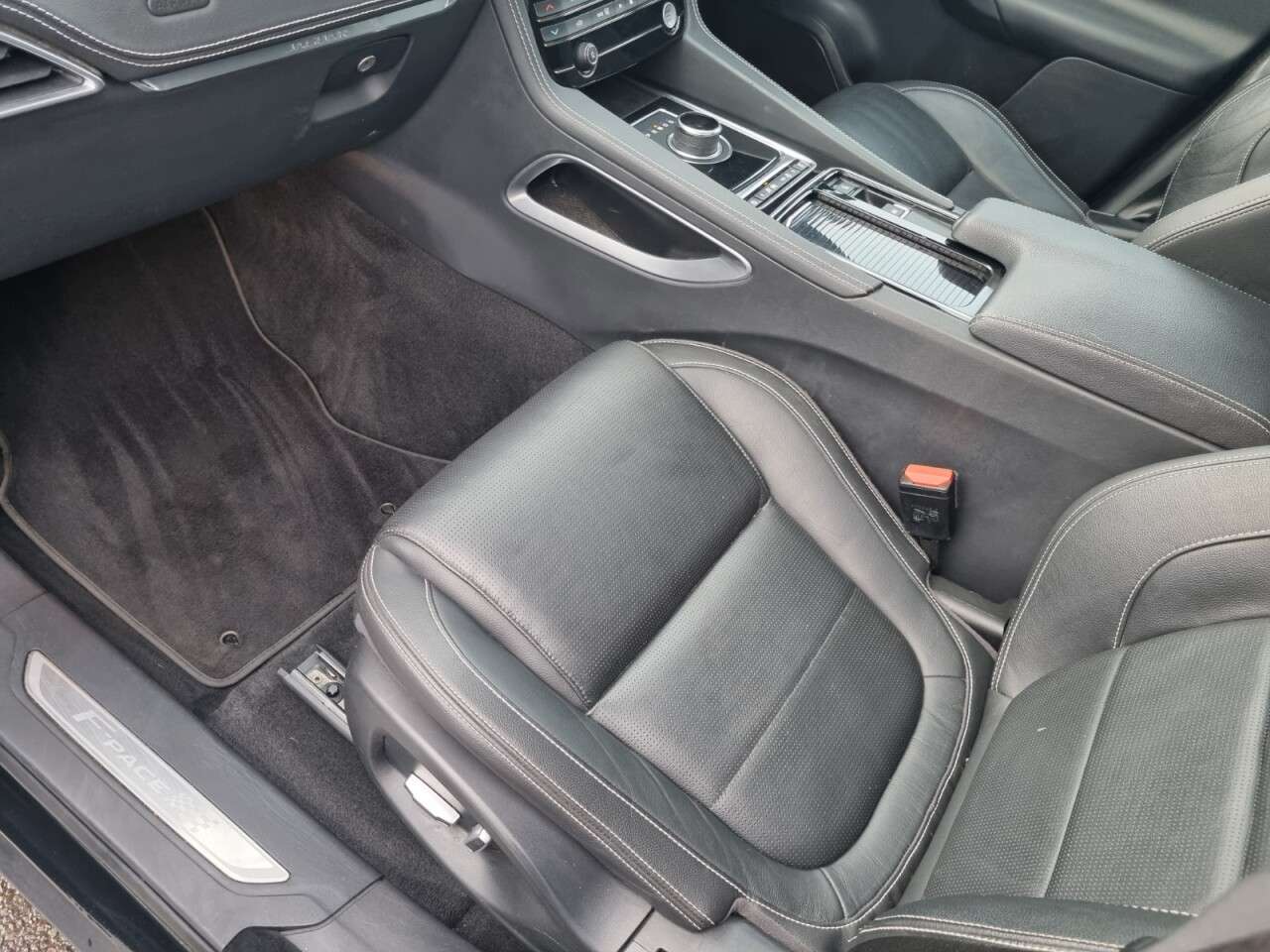 2020 JAGUAR F-PACE 2020 JAGUAR F-PACE