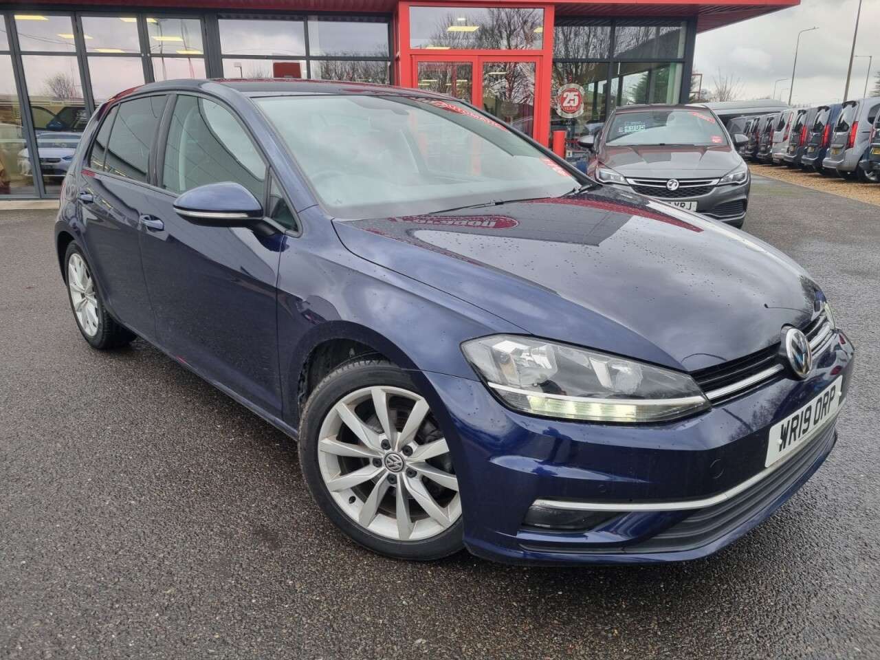 A 2019 VOLKSWAGEN GOLF 1.5 TSI EVO GPF GT Hatchback 5dr Petrol DSG Euro 6 (s/s) (150 ps) A 2019 VOLKSWAGEN GOLF 1.5 TSI EVO GPF GT Hatchback 5dr Petrol DSG Euro 6 (s/s) (150 ps)